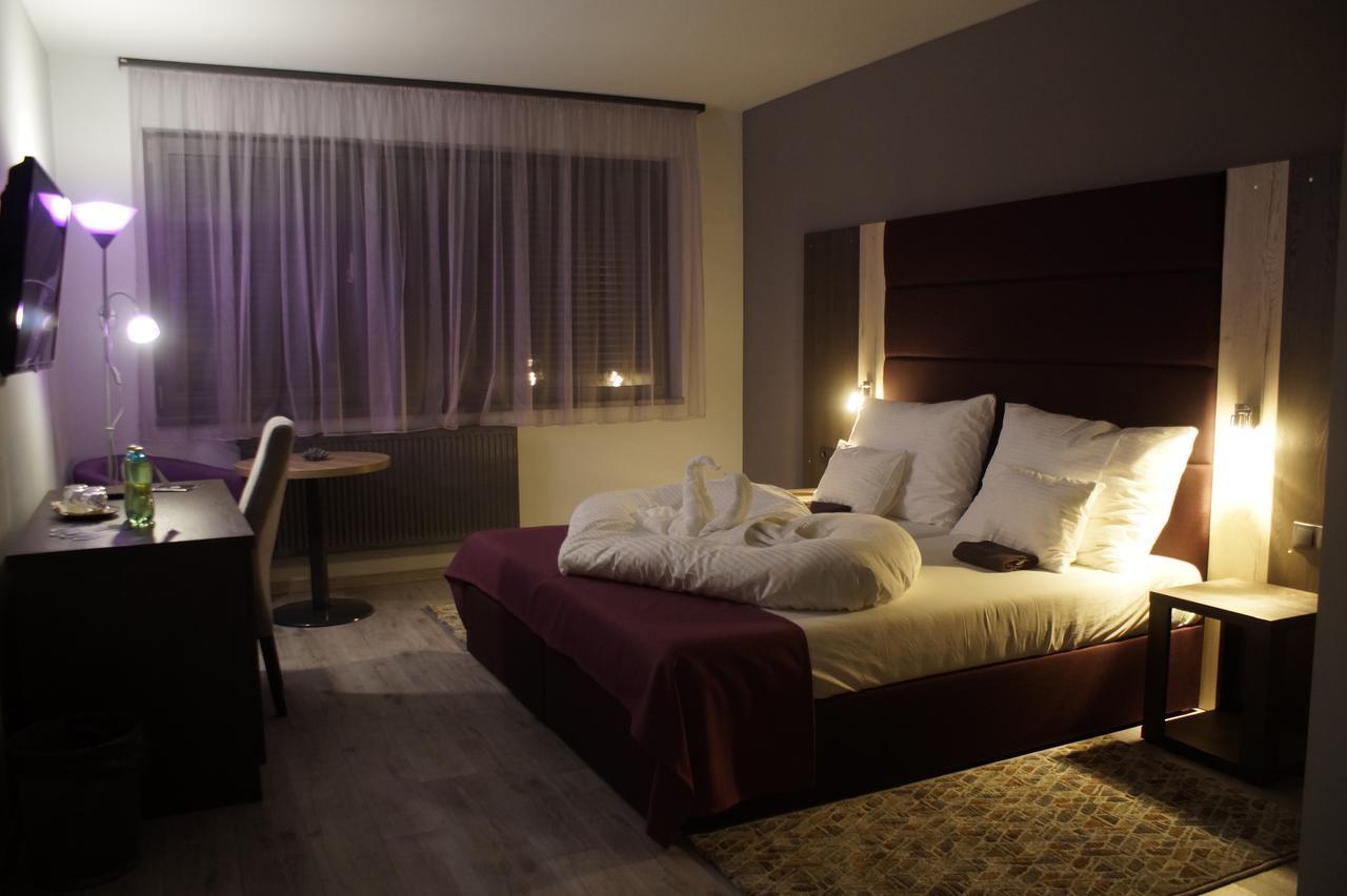 Hotel Fitromax Ajka Eksteriør bilde